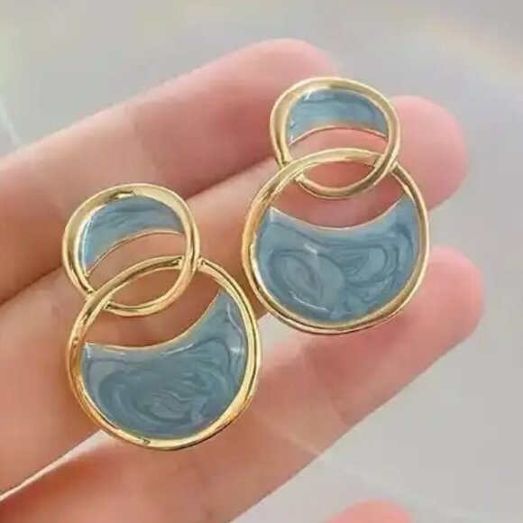 Hollow Sea Blue Stud Earrings - Picture 1 of 4